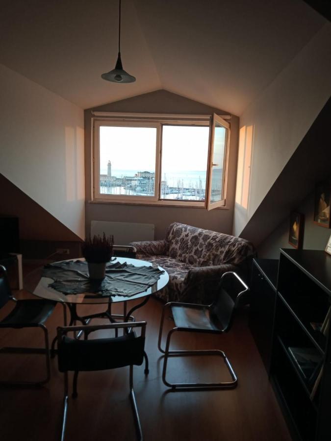 Apartamento Mansarda Centrale Vista Mare Trieste Exterior foto