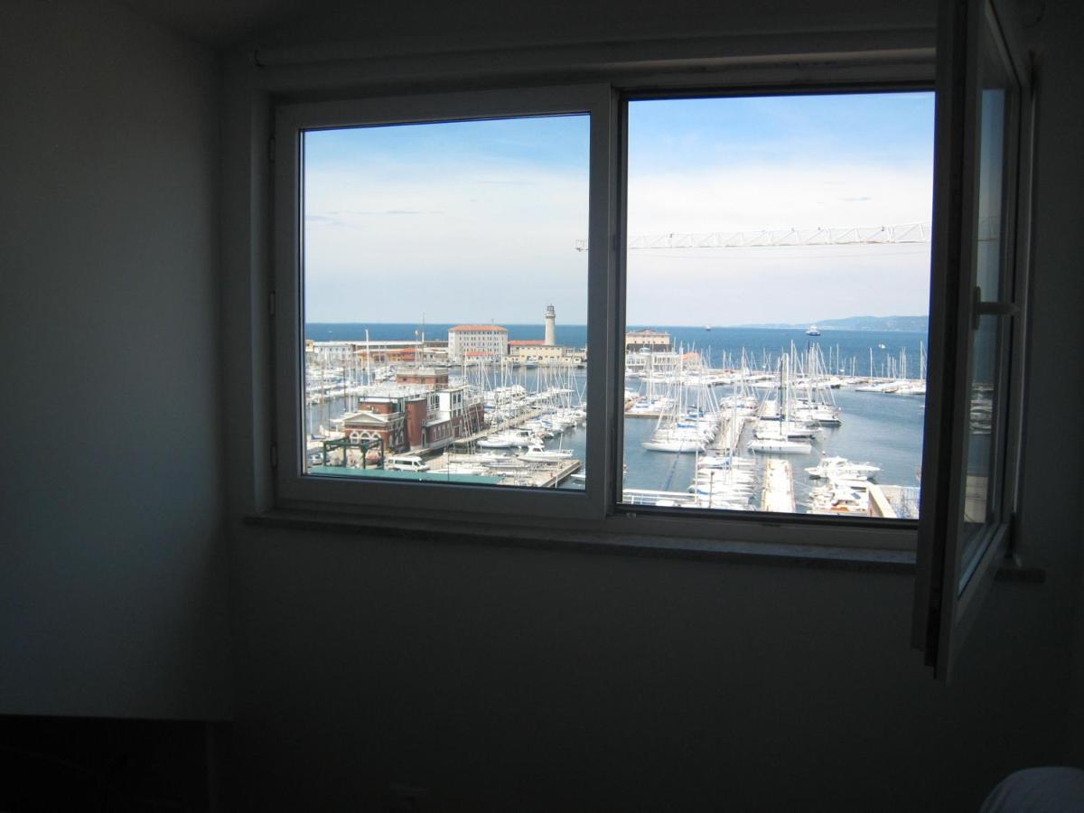 Apartamento Mansarda Centrale Vista Mare Trieste Exterior foto